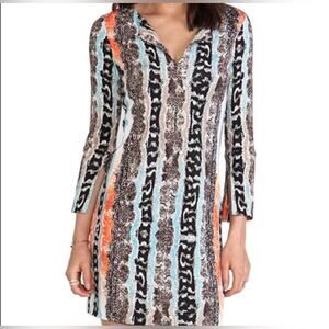 Diane Von Furstenberg Reina Dress Size 6 Snake Print Split Sleeve 100% Silk EUC